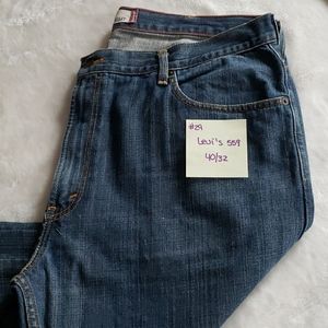Levi's 559 relaxed fit jeans.